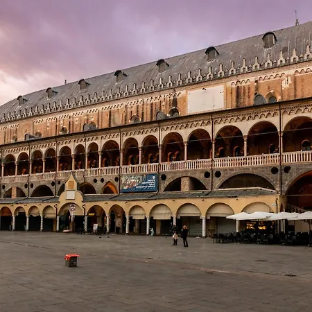 Fiera Apartment